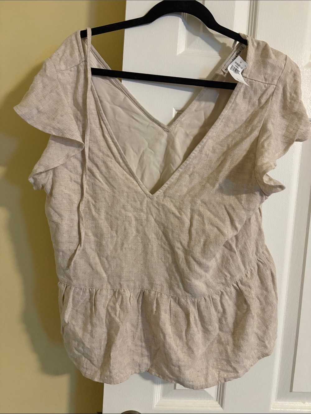 Abercrombie & Fitch Light Beige V-Neck Peplum Flutter Sleeve Top